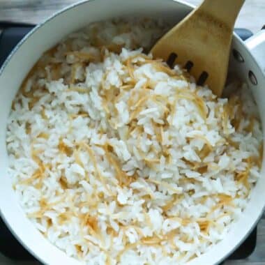 A pot with white rice and vermicelli noodles