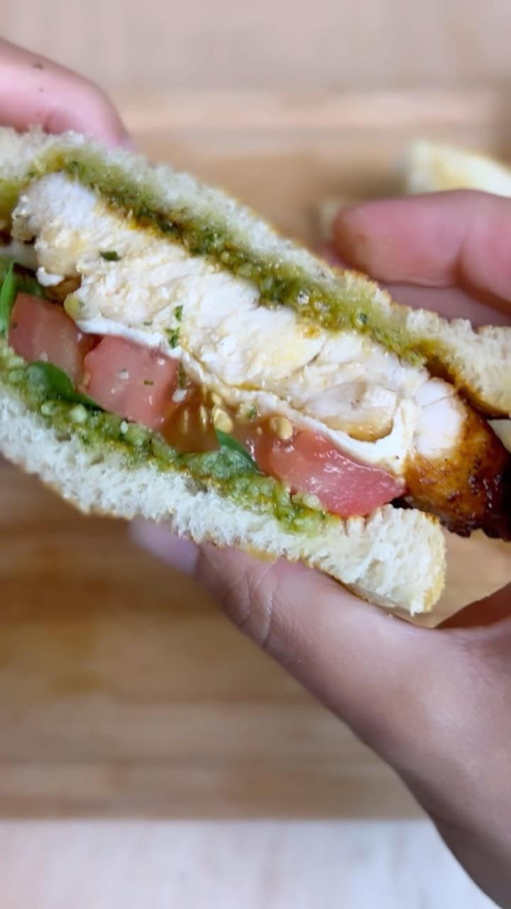 Chicken pesto sandwich 🥪.. 
Easy homemade pesto sauce and yummy grilled chicken in the air fryer.. 
.
.
FOLLOW FOR MORE 😀
.
.
.
.
.

#chickenpestosandwich #chickenpesto #buzzfeast #buzzfeastfood #foodgawker #f52grams #feedfeed @thefeedfeed #foodporn #food #sandwich #pesto #yummy #chicken #foodie #sandwiches #instafood #sandwichesofinstagram #whatsforlunch #lunch #delicious #lunchidea #foodstagram #lunchtime #instagood #homemadefood #airfryerrecipes #easyrecipes