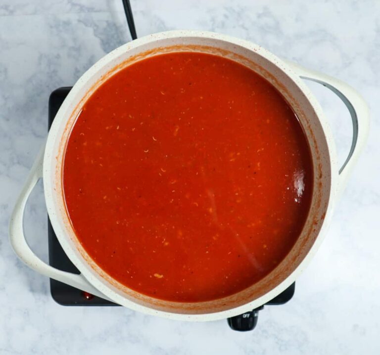 Koshary Vinegar tomato sauce in a pot