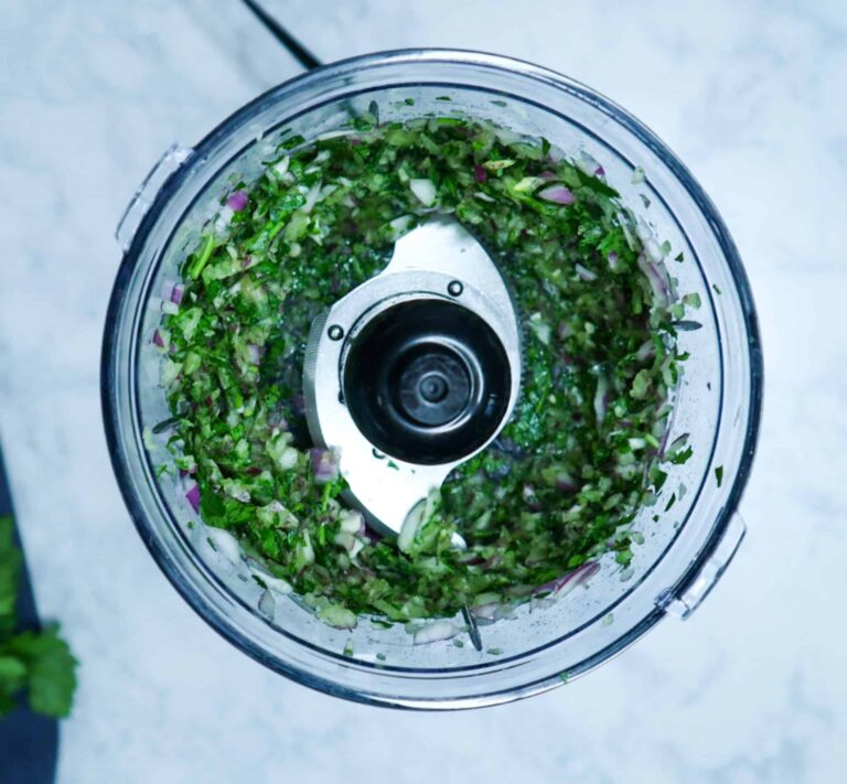 Parsley and onions in the food processor